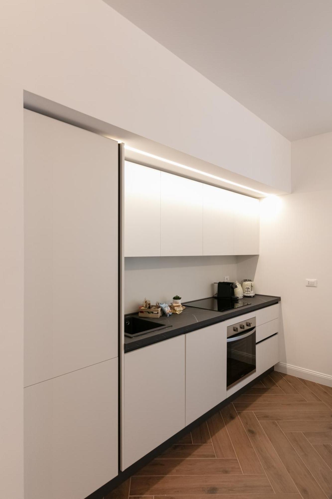 Mt Apartments แตร์โมลิ ภายนอก รูปภาพ