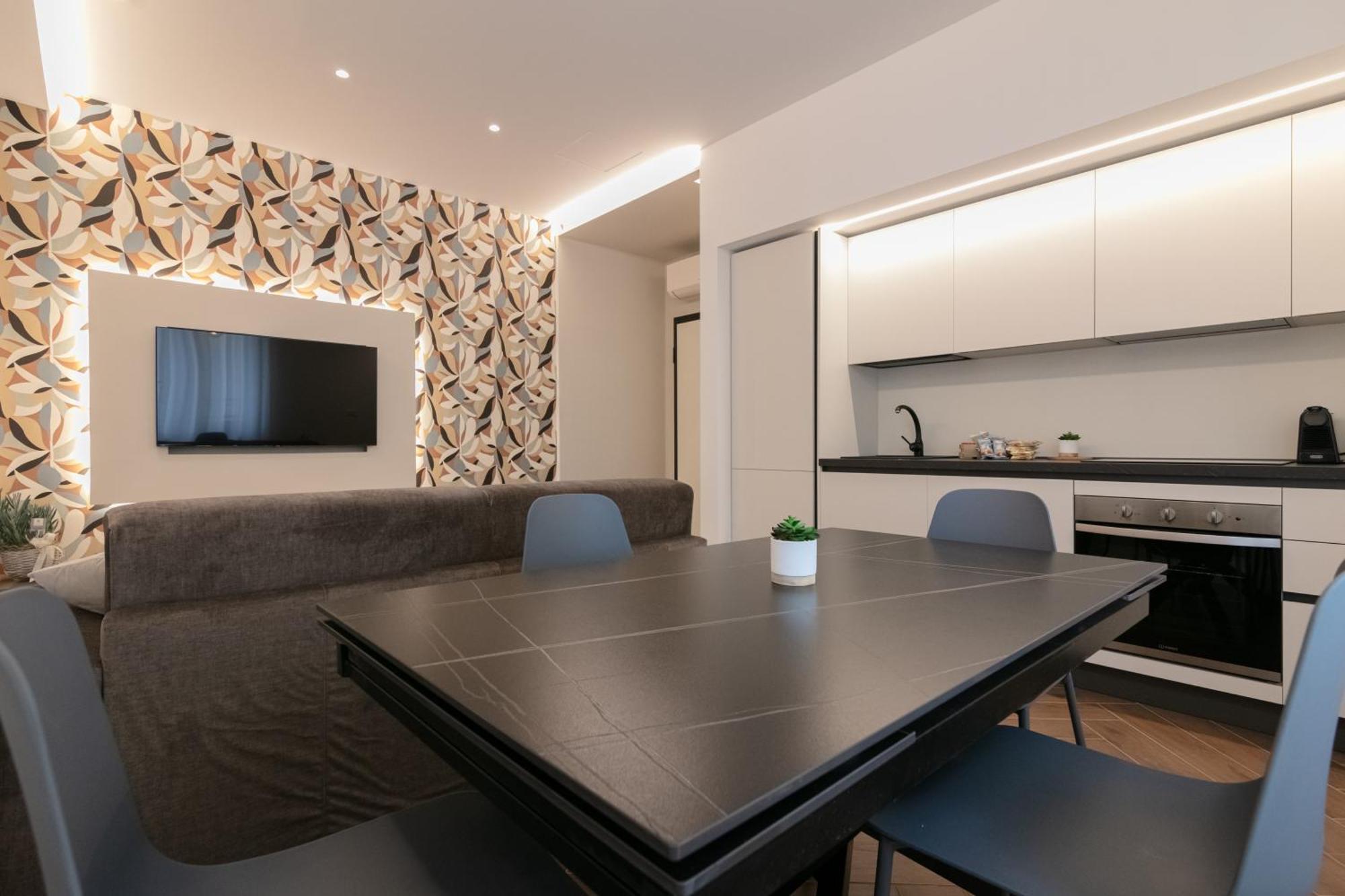 Mt Apartments แตร์โมลิ ภายนอก รูปภาพ