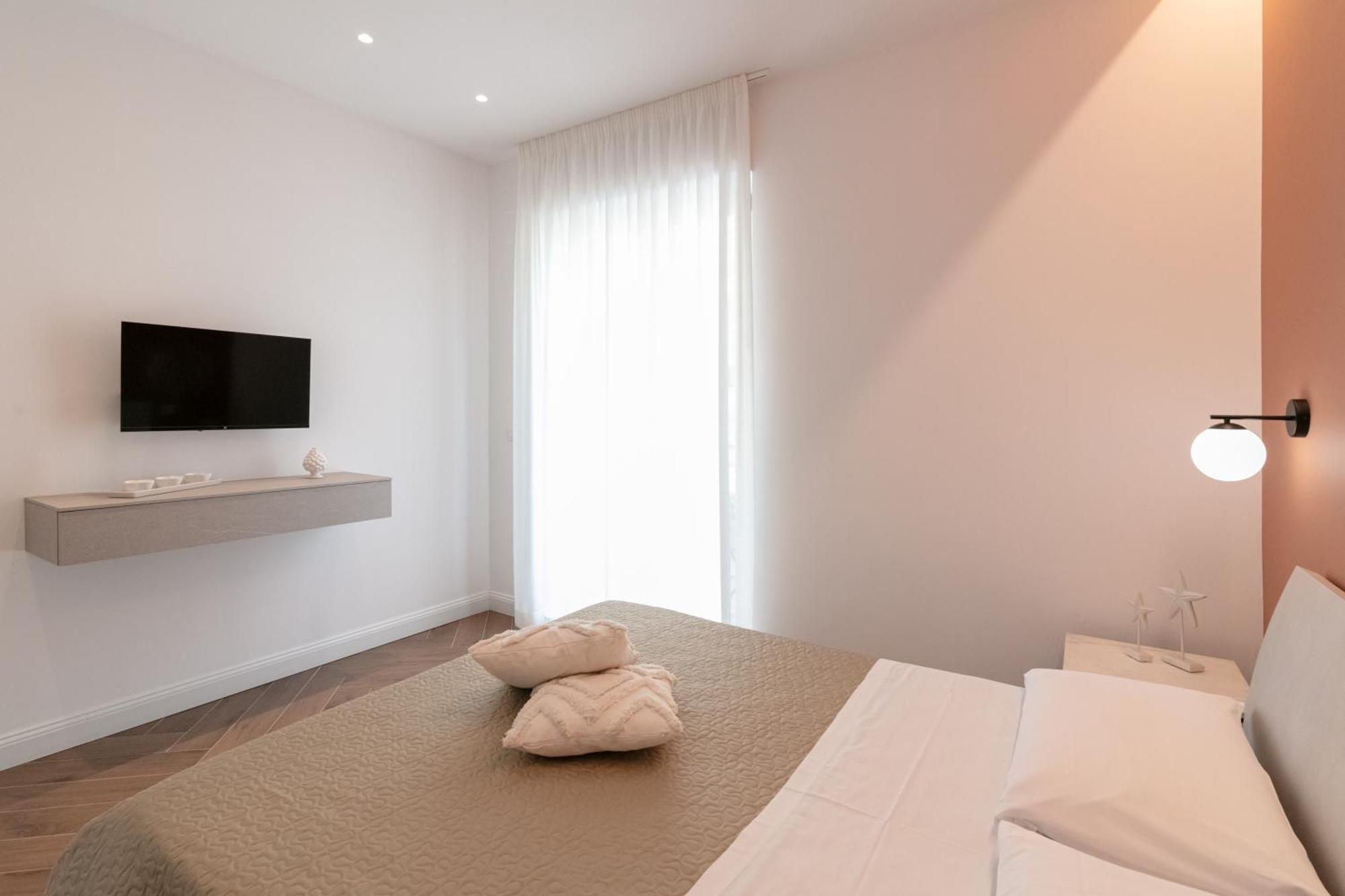 Mt Apartments แตร์โมลิ ภายนอก รูปภาพ