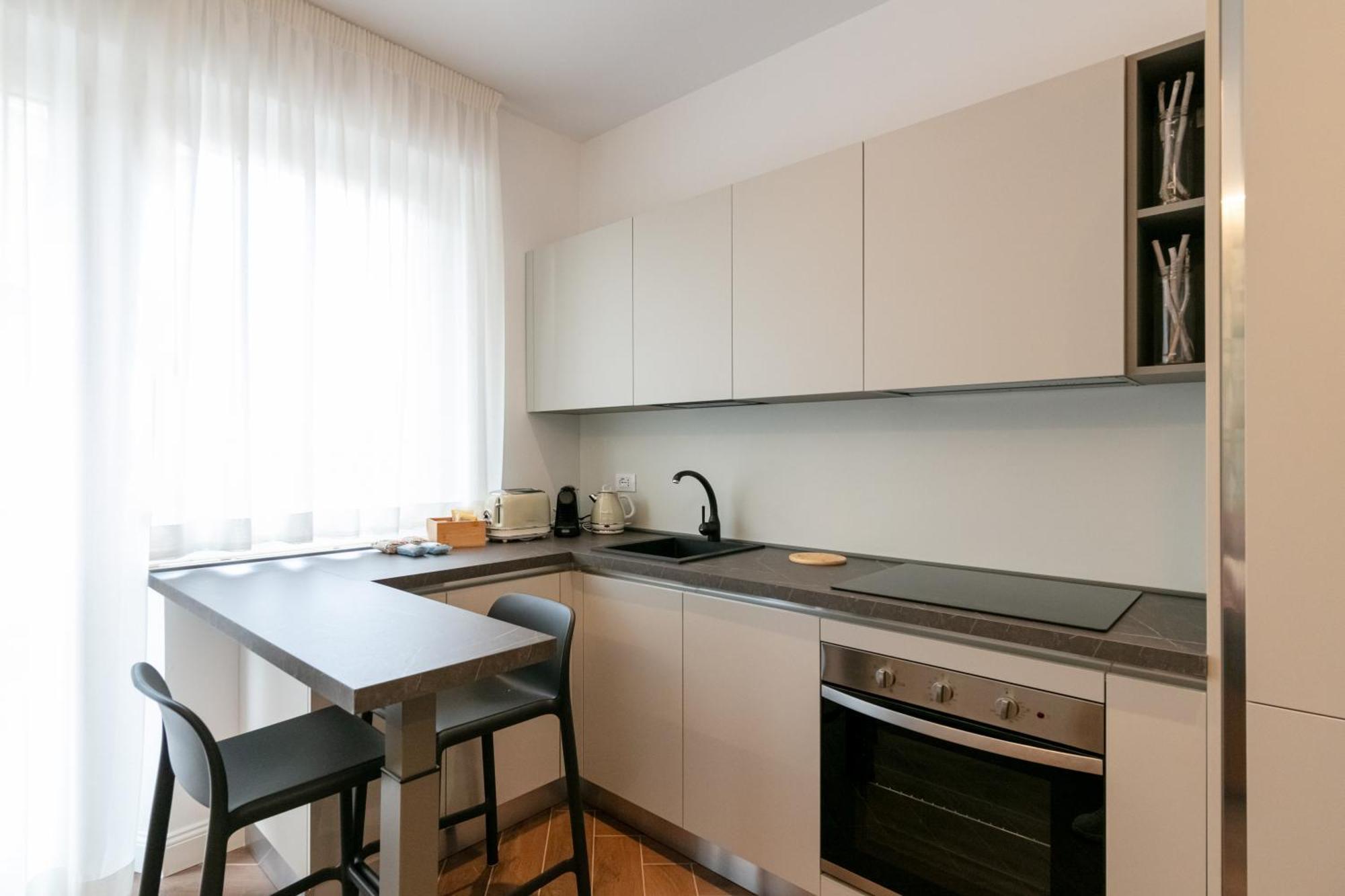 Mt Apartments แตร์โมลิ ภายนอก รูปภาพ