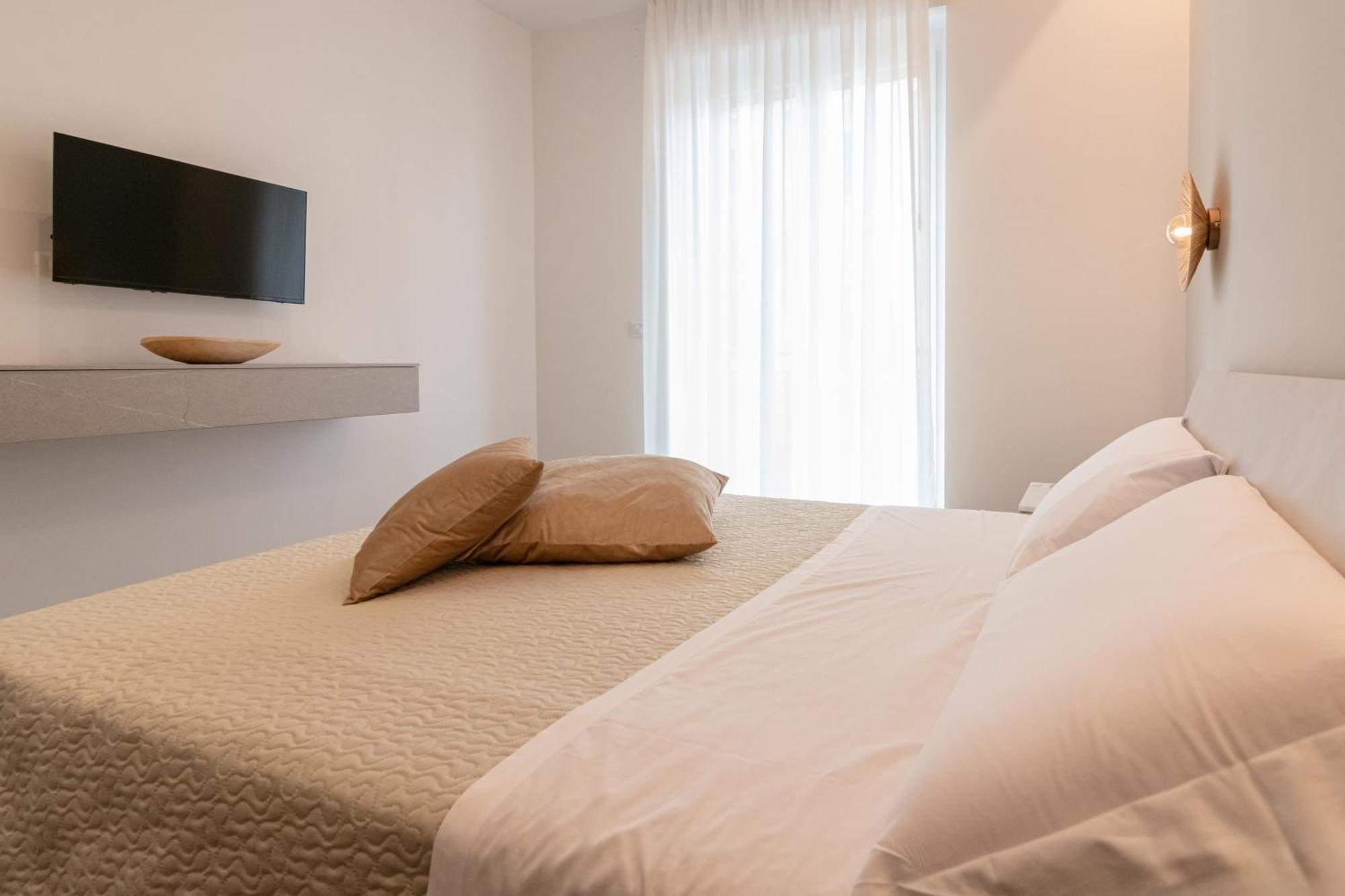 Mt Apartments แตร์โมลิ ภายนอก รูปภาพ