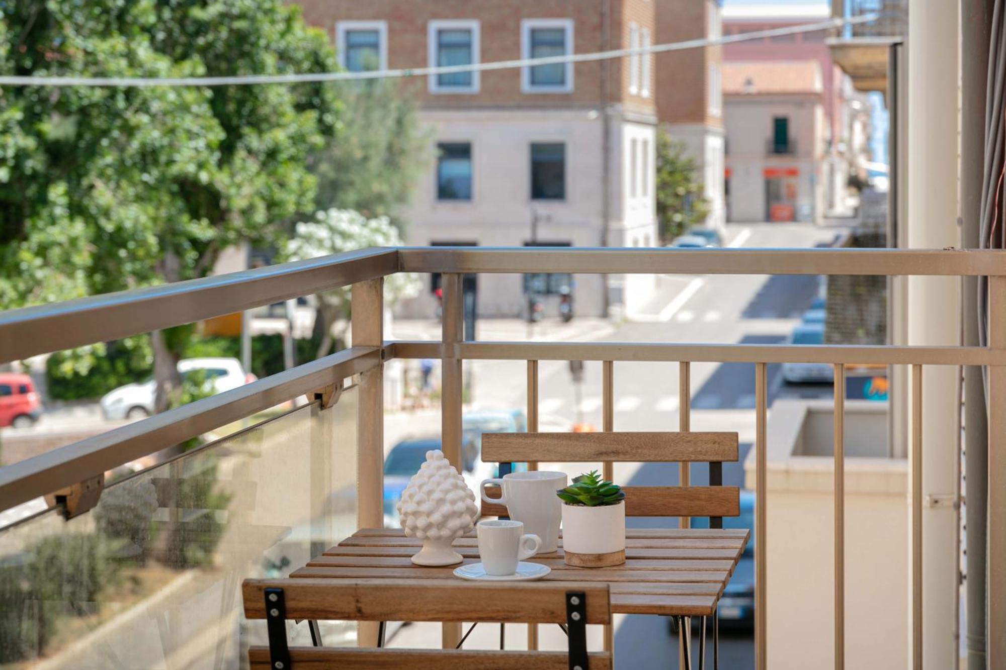 Mt Apartments แตร์โมลิ ภายนอก รูปภาพ